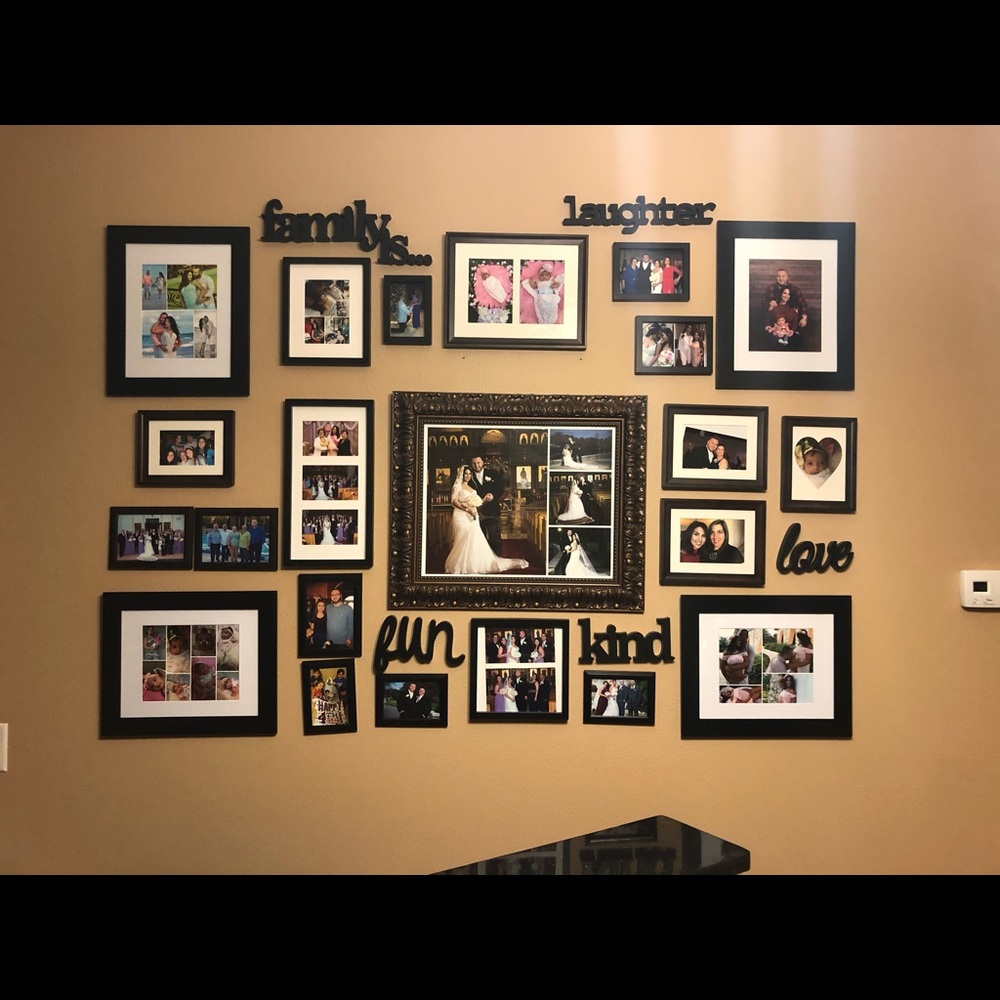 Gallery wall picture decor